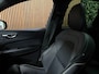 Volvo XC60 T8 AWD Recharge Plus Dark | Luchtvering | Trekhaak | 360° Camera | Harman Kardon | 455pk | Adaptieve Cruise Control | Stoelverwarming voor+achter | Stuurwielverwarming | Full LED Meesturende koplampen | Pilot Assist | BLIS Dode Hoek Detectie | Standkachel met Volvo On Call App | Elektrische voorstoelen geheugen | R-Design Contour stoelen met wit stiksel en bies | Zitting verlenging voorstoelen | Schuifdak | 20 Inch | Google Infotainment | Keyless Drive | Parkeersensoren voor+achter | Elektrisch bedienbare achterklep | DAB Radio | Apple Carplay/Android Auto | Draadloos telefoon opladen | Volvo On Call met mobiele App functie | Denim Blue Metallic |
