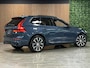 Volvo XC60 T8 AWD Recharge Plus Dark | Luchtvering | Trekhaak | 360° Camera | Harman Kardon | 455pk | Adaptieve Cruise Control | Stoelverwarming voor+achter | Stuurwielverwarming | Full LED Meesturende koplampen | Pilot Assist | BLIS Dode Hoek Detectie | Standkachel met Volvo On Call App | Elektrische voorstoelen geheugen | R-Design Contour stoelen met wit stiksel en bies | Zitting verlenging voorstoelen | Schuifdak | 20 Inch | Google Infotainment | Keyless Drive | Parkeersensoren voor+achter | Elektrisch bedienbare achterklep | DAB Radio | Apple Carplay/Android Auto | Draadloos telefoon opladen | Volvo On Call met mobiele App functie | Denim Blue Metallic |