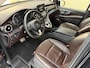 Mercedes-Benz V-klasse 250d Lang DC Avantgarde Edition, 190Pk, 2017, Volledig leder, LED koplampen, 360" camera, AMG velgen, Stoelverwarming, Apple carplay, Luxe uitvoering,