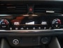 Nissan Qashqai 1.3 MHEV Xtronic Premiere Edition Apple Carplay/Android Auto, Cruise control adaptief, dodehoekdetectie met correctie, Parkeersensor voor en achter Combineert een ruime, comfortabele uitstraling met een luxe afwerking. Dankzij de soepele Xtronic-automaat en moderne hybride techniek rijdt deze Qashqai heerlijk ontspannen en efficiënt. Een