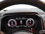 Nissan Qashqai 1.3 MHEV Xtronic Premiere Edition Apple Carplay/Android Auto, Cruise control adaptief, dodehoekdetectie met correctie, Parkeersensor voor en achter Combineert een ruime, comfortabele uitstraling met een luxe afwerking. Dankzij de soepele Xtronic-automaat en moderne hybride techniek rijdt deze Qashqai heerlijk ontspannen en efficiënt. Een
