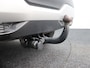 Nissan Qashqai 1.3 MHEV Xtronic Premiere Edition Apple Carplay/Android Auto, Cruise control adaptief, dodehoekdetectie met correctie, Parkeersensor voor en achter Combineert een ruime, comfortabele uitstraling met een luxe afwerking. Dankzij de soepele Xtronic-automaat en moderne hybride techniek rijdt deze Qashqai heerlijk ontspannen en efficiënt. Een