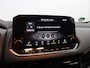 Nissan Qashqai 1.3 MHEV Xtronic Premiere Edition Apple Carplay/Android Auto, Cruise control adaptief, dodehoekdetectie met correctie, Parkeersensor voor en achter Combineert een ruime, comfortabele uitstraling met een luxe afwerking. Dankzij de soepele Xtronic-automaat en moderne hybride techniek rijdt deze Qashqai heerlijk ontspannen en efficiënt. Een