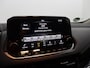Nissan Qashqai 1.3 MHEV Xtronic Premiere Edition Apple Carplay/Android Auto, Cruise control adaptief, dodehoekdetectie met correctie, Parkeersensor voor en achter Combineert een ruime, comfortabele uitstraling met een luxe afwerking. Dankzij de soepele Xtronic-automaat en moderne hybride techniek rijdt deze Qashqai heerlijk ontspannen en efficiënt. Een