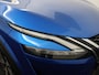Nissan Qashqai 1.3 MHEV Xtronic Premiere Edition Apple Carplay/Android Auto, Cruise control adaptief, dodehoekdetectie met correctie, Parkeersensor voor en achter Combineert een ruime, comfortabele uitstraling met een luxe afwerking. Dankzij de soepele Xtronic-automaat en moderne hybride techniek rijdt deze Qashqai heerlijk ontspannen en efficiënt. Een