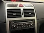 Peugeot 307 2.0-16V XS, 136Pk, 2002, Origineel Nederlands, Trekhaak, Climate control, Centrale vergrendeling, Elektrische ramen voor, Lichtmetalen velgen, Radio,