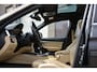 BMW 3-Serie 318i Luxury Edition Automaat | Sportstoelen | Achteruitrijcamera | Schuif/Kanteldak