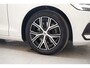 Volvo V60 2.0 B3 163pk Essential Aut. [ Leder Stoel-en stuurverwarming Apple/Android Adapt.cruise ]