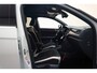 Volkswagen T-Roc 1.5 TSI 150pk Sport Executive [ Panorama LED Virtual Stoelverwarming ]