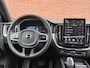 Volvo XC60 2.0 T6 Plug-in hybrid AWD Plus Black Edition Facelift, PHEV, Long range, Automaat, Panoramadak, Trekhaak semi elektrisch, 21 inch wielen, Harman Kardon audio, Park assist voor- en achter, Parkeercamera, Extra getint glas achter