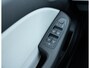 Renault Clio 1.0 TCe 90 Techno | Achteruitrijcamera | Parkeersensoren | LED Koplampen | Keyless Entry | Privacy Glas | Cruise Control | Climate Control | Navigatie 9,3 inch | Apple Carplay | Android Auto | Lichtmetalen Velgen 16 inch