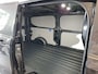 Ford E-Transit Custom 340 L2H1 Sport 71 kWh 218 pk | NIEUW TE BESTELLEN | 17" LM velgen | Laadruimtebescherming | Achteruitrijcamera | All weather banden | Trekhaak | Rijklaarprijs!