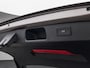 Volkswagen Passat Variant 1.5eHybrid 200kW/272PK R-Line · Panoramadak · Trekhaak · 360°Camera + Parkeersensoren · Garantie t/m 11-11-2030 of 100000km.