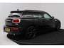 MINI Clubman 2.0 Cooper S Chili Serious Business (PANORAMADAK, HARMAN/KARDON, STOELVERWARMING, NAVIGATIE, CARPLAY, HEAD-UP DISPLAY)