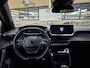 Peugeot e-2008 EV GT Avantage 54 kWh | Fase 3 laden | SOH 98% | Massage | Luxe stoelen | Warmtepomp | Navigatie | NL auto | 17.500km |