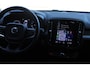 Volvo XC40 T4 190PK Automaat Momentum Pro Navigatie / Apple Carplay / Semi elektrisch wegklapbare trekhaak / Lederen bekleding