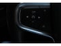 Volvo XC40 T4 190PK Automaat Momentum Pro Navigatie / Apple Carplay / Semi elektrisch wegklapbare trekhaak / Lederen bekleding