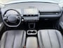 Hyundai Ioniq 5 Connect + 77.4 kWh met aanvullende optie's / SOH 100% / Dealer Onderhouden / WLTP 507 km / CCS Snel Laden / Lederen Bekleding / Stoelventilatie / Elektr. Voorstoelen / Stuur-, Stoel- & Achterbankverwarming / Navi / Apple Carplay & Android Auto / 19" LM wielen /