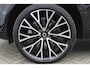 Volvo XC60 T6 Recharge AWD Long Range 350PK Dark Google Infotainment / Elektrisch schuif-kanteldak / 22" lichtmetalen velgen / Stoelventilatie-verwarming voor / Stuurwielverwarming
