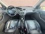Ford Focus 1.6-16V Futura 5 deurs! Airco ECC l Navi l Trekhaak l LEER! INRUIL KOOPJE! NIEUWE APK!