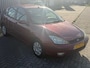 Ford Focus 1.6-16V Futura 5 deurs! Airco ECC l Navi l Trekhaak l LEER! INRUIL KOOPJE! NIEUWE APK!