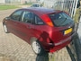 Ford Focus 1.6-16V Futura 5 deurs! Airco ECC l Navi l Trekhaak l LEER! INRUIL KOOPJE! NIEUWE APK!