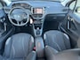 Peugeot 208 1.2 VTi Envy / Navi / Parkeersensoren