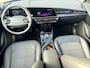 Kia Niro EV Light Advanced 64.8 kWh | Stoelverwarming | Stuurverwarming | Keyless Go/Start | Parkeersensoren voor & achter | Navigatie