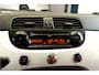 Fiat 500C 1.4 T-Jet Abarth 147kW/200pk Dualogic Competizione Bi-Tone AIRCO + SOFTLEDER + NOVITEC VELGEN + RAGAZZON EXHAUST + BI-XENON + INTERSCOPE AUDIO + EL.STOFFEN SCHUIFDAK + PARKSENSOREN + 18" LM-VELGEN!!