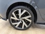Volkswagen Golf 1.5 eTSI R-Line Business+ Panorama | Camera | Head Up | Stuur Verwarming | Adaptive Cruise | Isofix | NAP