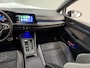 Volkswagen Golf 1.5 eTSI R-Line Business+ Panorama | Camera | Head Up | Stuur Verwarming | Adaptive Cruise | Isofix | NAP