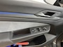 Volkswagen Golf 1.5 eTSI R-Line Business+ Panorama | Camera | Head Up | Stuur Verwarming | Adaptive Cruise | Isofix | NAP