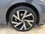 Volkswagen Golf 1.5 eTSI R-Line Business+ Panorama | Camera | Head Up | Stuur Verwarming | Adaptive Cruise | Isofix | NAP