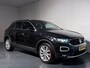 Volkswagen T-Roc 1.5 TSI Sport DSG /Virtual/Sfeer/ACC/Keyless/Camera/CarPlay/LED/LaneAss/DodeHoek