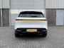 Voyah Free Flagship | Black Line Exterieur | Panoramadak | Dynaudio Hi-Fi | 360° Camera | Luchtvering | Adaptieve Cruise Control | Dodehoekassistent | Apple CarPlay | Android Auto | Elektrisch Verstelbare Stoelen + Massage | Stoelverwarming | Stoelventilatie | Sfeerverlichting | Elektrische Achterklep