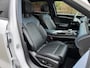 Voyah Free Flagship | Black Line Exterieur | Panoramadak | Dynaudio Hi-Fi | 360° Camera | Luchtvering | Adaptieve Cruise Control | Dodehoekassistent | Apple CarPlay | Android Auto | Elektrisch Verstelbare Stoelen + Massage | Stoelverwarming | Stoelventilatie | Sfeerverlichting | Elektrische Achterklep