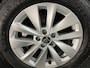 Skoda Kamiq 1.0 TSI Ambition 110 PK DSG7 inklapb. trekhaak / Apple Carplay / PDC / Camera / Stoelverw. / Keyless