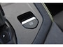 Lynk & Co 01 276PK Automaat More / Adaptive cruise control / Leren bekleding / Elektrisch verstelbare stoelen / Schuif- kanteldak / Stoel- en stuurverwarming / Parkeersensoren V+A / 360 Graden Camera / Elektrische achterklep / 20" lichtmetalen velgen
