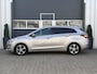Hyundai i30 Wagon 1.6 GDi Comfort | Parkeer sensoren | Stoel verwarming | Climate | Airco |