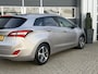 Hyundai i30 Wagon 1.6 GDi Comfort | Parkeer sensoren | Stoel verwarming | Climate | Airco |