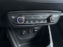 Opel Crossland X 1.2 Turbo Online Edition / Navigatie via Carplay / Parkeersensoren / Stuur -en Stoelverwarmd / 16'' LMV