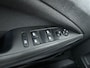 Opel Crossland X 1.2 Turbo Online Edition / Navigatie via Carplay / Parkeersensoren / Stuur -en Stoelverwarmd / 16'' LMV