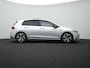 Volkswagen Golf 1.5 eTSI R-Line Business | IQ Matrix | Apple Carplay/Android Auto | Panorama dak | Black Style | Sfeerverlichting |