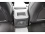 Volvo XC60 2.0 T6 Plug-in hybrid AWD Ultra Dark Luchtvering / Panoramisch schuif-kanteldak / Semi elektrisch wegklapbare trekhaak / Harman Kardon Audio