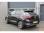 Volkswagen T-Roc 1.5 TSI 150pk DSG Sport Business R-Line ,Led,Trekhaak ,Navi, Achteruitrijcamera, Virtual cockpit, DAB+ , PDC, LMV19" ,Electr. achterklep, Carplay etc.