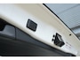 Toyota RAV4 2.5 Hybrid Business Automaat | Apple Carplay / Android auto | Intelligente parkeersensoren voor en achter | 9 speaker JBL audio | Bekleding, zwart kunstleder | Stoelverwarming op beide voorstoelen, in