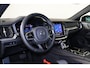 Volvo V60 T8 Recharge AWD Plus Dark - Panorama/schuifdak - IntelliSafe Assist & Surround - 360º Camera - Harman/Kardon audio - Verwarmde voorstoelen, stuur & achterbank - Parkeersensoren voor & achter - Elektr. bedienb. voorstoelen met geheugen - Head up display - Extra getint glas - Inklapbare trekhaak - 18' LMV