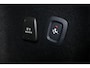 Volvo V60 T8 Recharge AWD Plus Dark - Panorama/schuifdak - IntelliSafe Assist & Surround - 360º Camera - Harman/Kardon audio - Verwarmde voorstoelen, stuur & achterbank - Parkeersensoren voor & achter - Elektr. bedienb. voorstoelen met geheugen - Head up display - Extra getint glas - Inklapbare trekhaak - 18' LMV