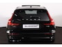 Volvo V60 T8 Recharge AWD Plus Dark - Panorama/schuifdak - IntelliSafe Assist & Surround - 360º Camera - Harman/Kardon audio - Verwarmde voorstoelen, stuur & achterbank - Parkeersensoren voor & achter - Elektr. bedienb. voorstoelen met geheugen - Head up display - Extra getint glas - Inklapbare trekhaak - 18' LMV