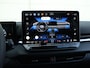 Volkswagen T-Roc R-Line First Edition 1.5 eTSI 150 PK | Headup display | Panoramadak | Trekhaak | Electrische achterklep |